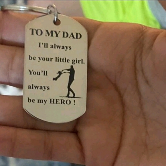 To my dad ill always be your little girl keychain - Picture 3 of 3